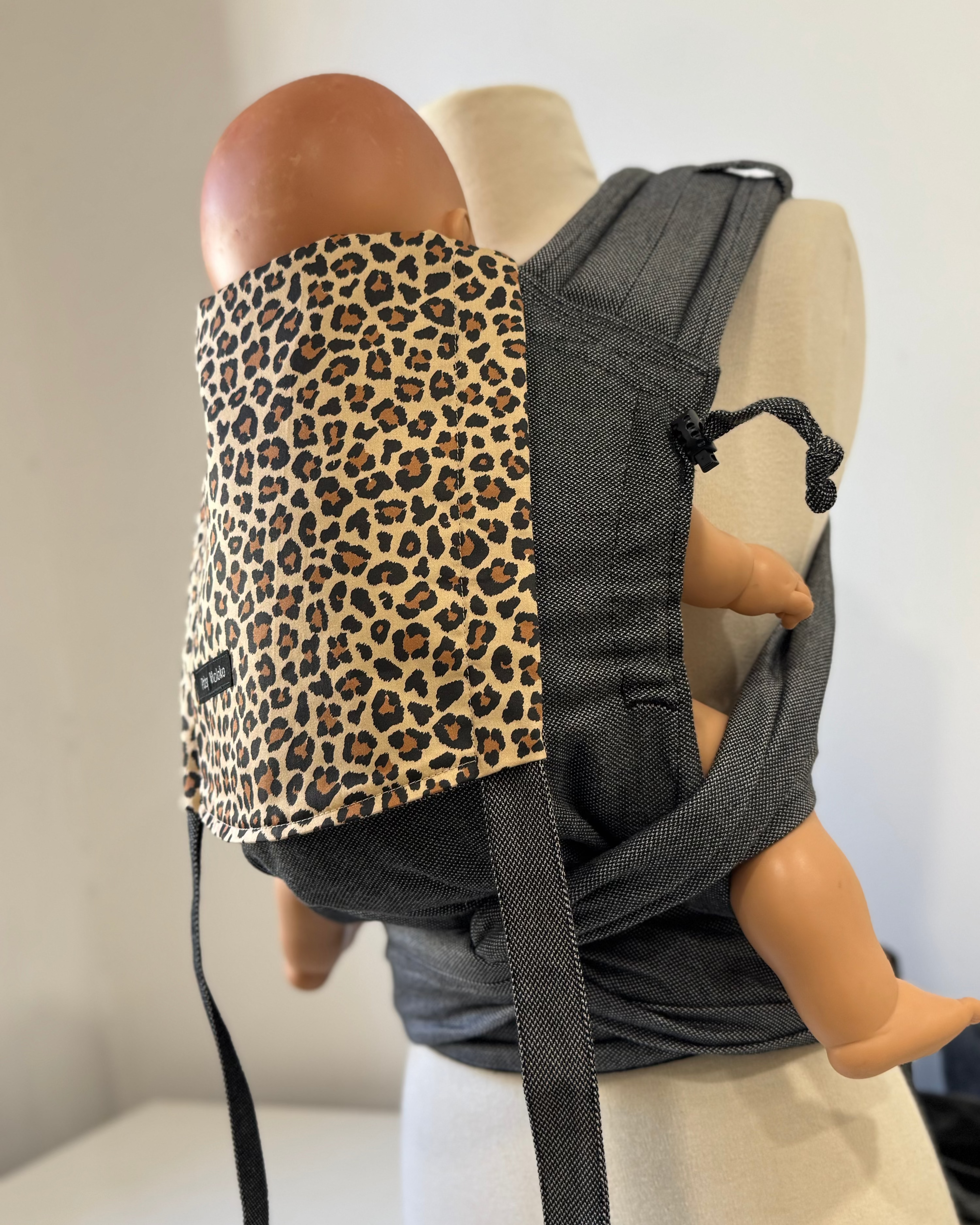 Porte-bébé ergonomique bio made in France, reglages côté