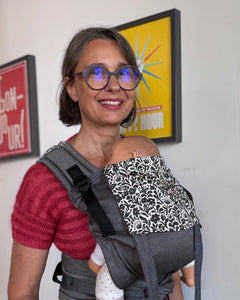 Porte-bebe en coton biologique, tissu d'écharpe, confortable et physiologique pour bébé dès la naissance.