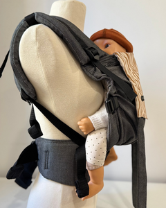Porte-bebe physio naissance , réglages par sangles et boucles. Facile à installer.