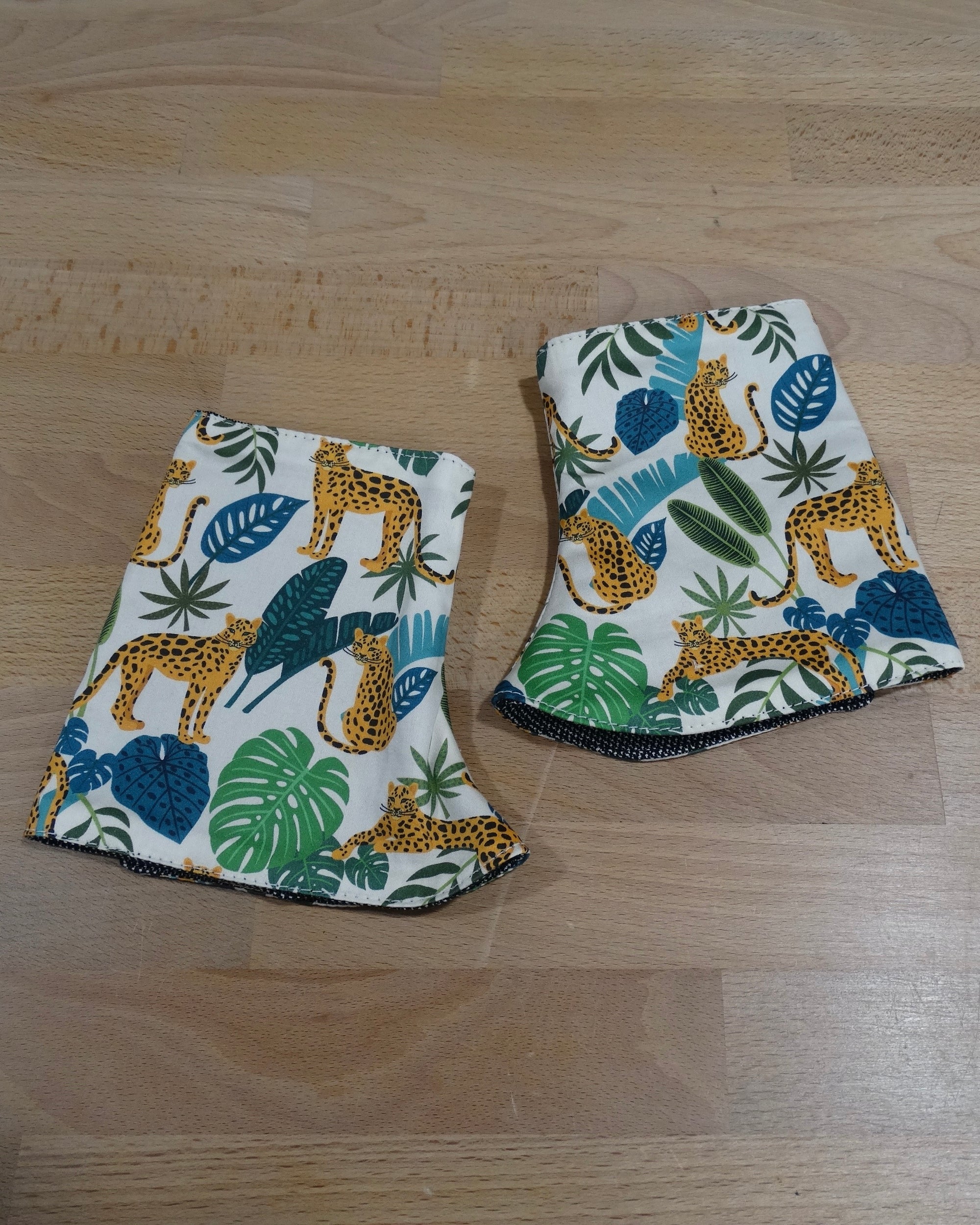 protege bretelles de porte-bebe en coton bio, tout type de porte-bébés, motif jungle