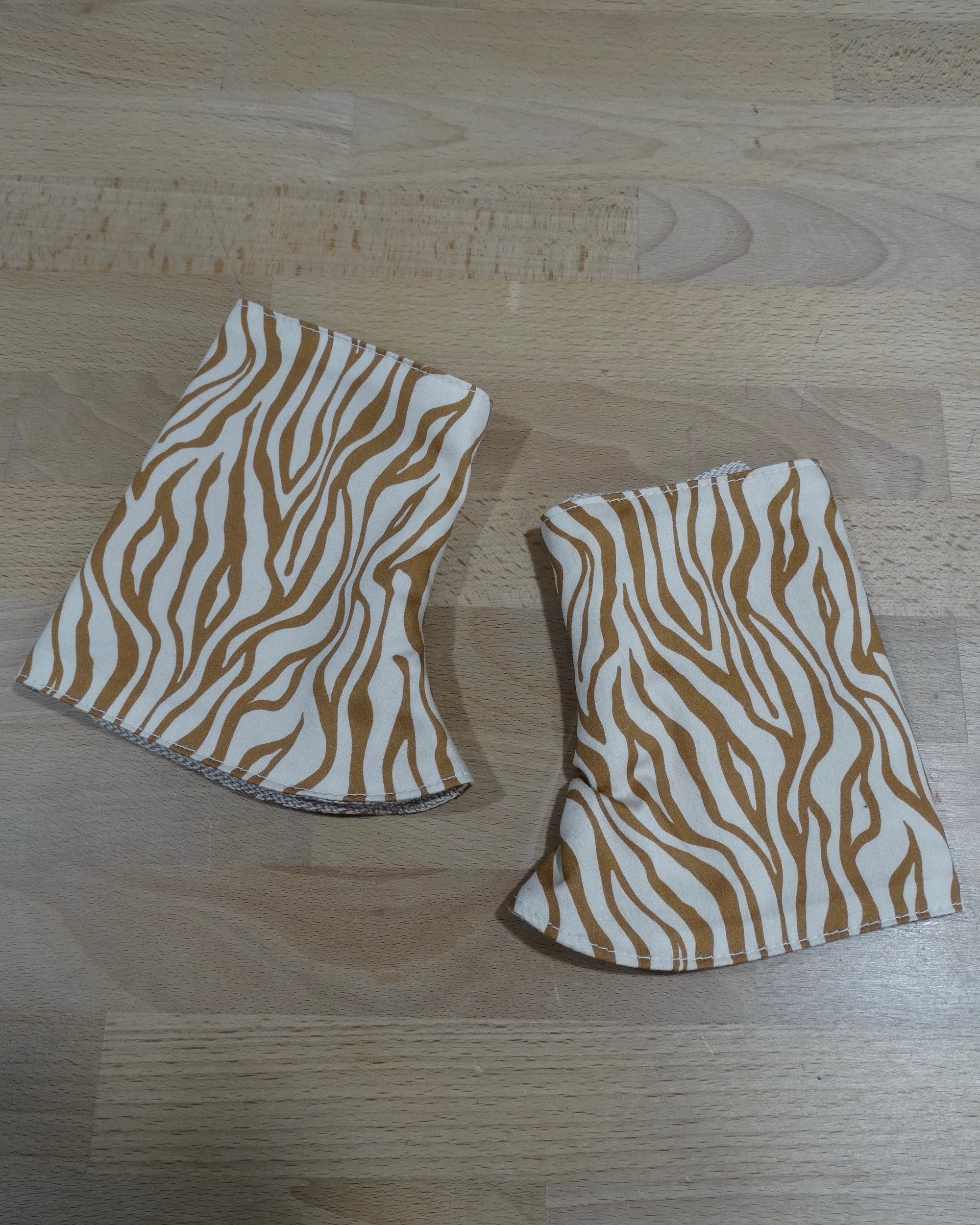 protege bretelles de porte-bebe en coton bio, motif zebre, pour tout type de porte-bebes
